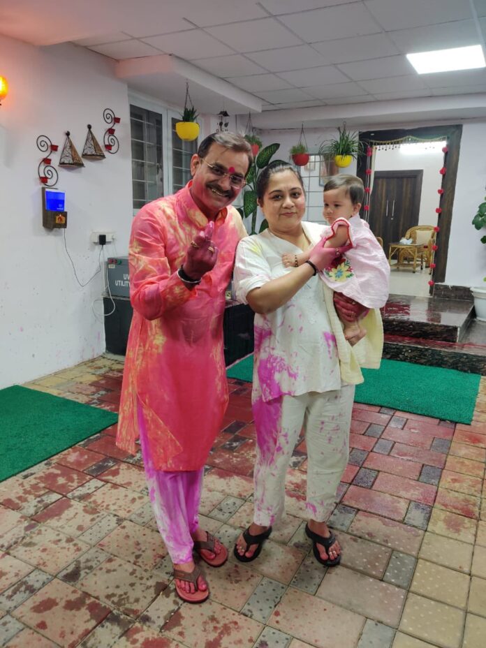 Holi Of BJP President VD with Wife Stuti