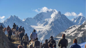 Pilgrims in Kedarnath