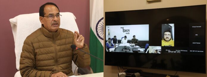 09-55-28-FidgpUfVIAAo-Y8