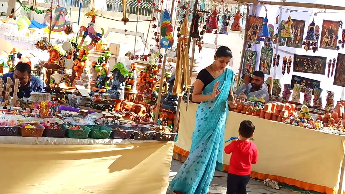 Handicraft Melaलाख..सुहागन महिलाओं का सौभाग्य,दूधी.. के खिलौने समृद्धि