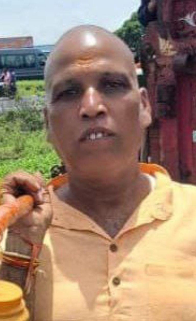 Attack During Flag Hoisting ध्‍वजारोहण समारोह में मंडी कर्मचारी को