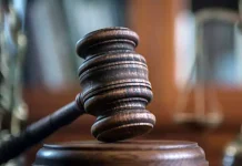 Gold Complex Case Dismissed दावे में वादी द्वारा न्यायालय में साक्ष्य प्रस्तुत नहीं करने पर वाद निरस्त! झूठ बोले कौआ काटे! लंबित मामले साढ़े 4 करोड़, निपटाने चाहिए 375 साल!