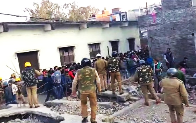 Disturbance in Haldwani : अवैध मस्जिद और मजार ध्वस्त करने पर हल्द्वानी में उपद्रव!