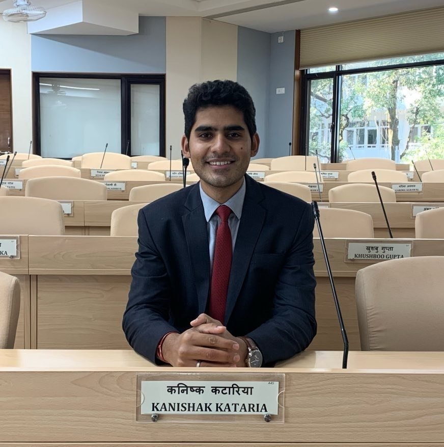 Kissa-A-IAS: Kanishak Kataria: 1 करोड़ का पैकेज छोड़ UPSC दी और रैंक 1 हासिल की! 