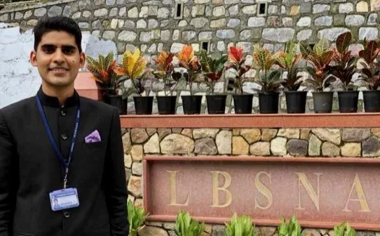 Kissa-A-IAS: Kanishak Kataria: 1 करोड़ का पैकेज छोड़ UPSC दी और रैंक 1 हासिल की! 