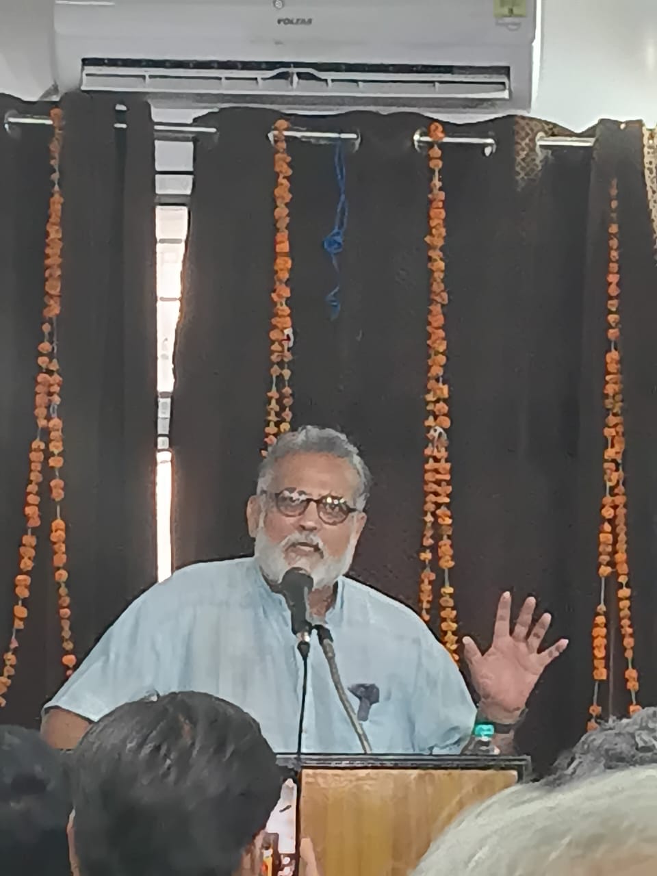 Tushar Arun Gandhi Tushar Arun Gandhi