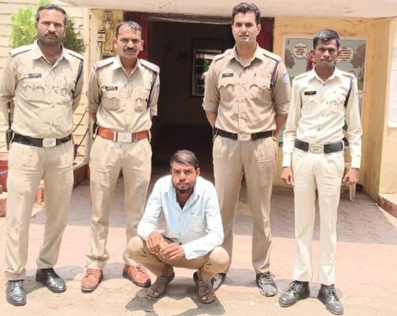 WhatsApp Image 2025-05-08 at 18.01.49