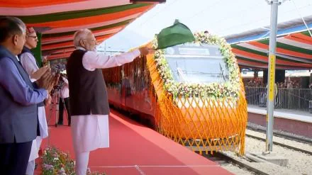 PM-Narendra-Modi-Vande-Bharat-News