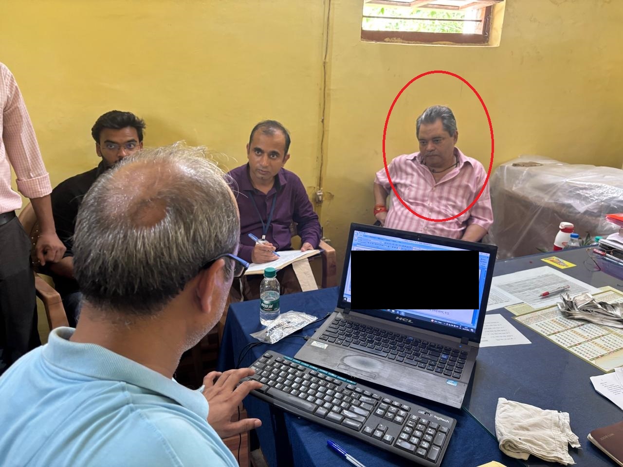 EOW Trap: सागर में ज्वाइंट रजिस्ट्रार 50 हजार की रिश्वत लेते रंगे हाथों गिरफ्तार