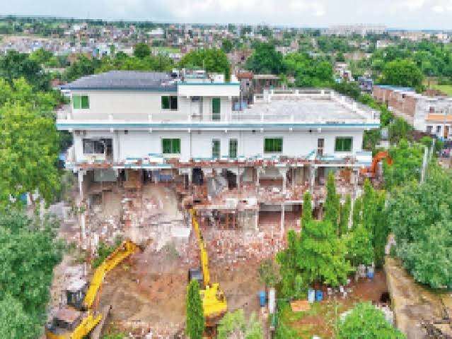 images - 2025-08-26T083420.741