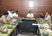 13th Women’s Cricket World Cup: इंदौर में 13वां महिला क्रिकेट वर्ल्ड कप का पहला मैच एक अक्टूबर को, संभागायुक्त डॉ. खाड़े ने मैच की तैयारियों को लेकर ली बैठक 13th Women's Cricket World Cup