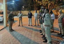 Police Night Checking Drive : असामाजिक तत्वों पर कसी नकेल, संदिग्ध व्यक्तियों की हुई गहन पड़ताल!