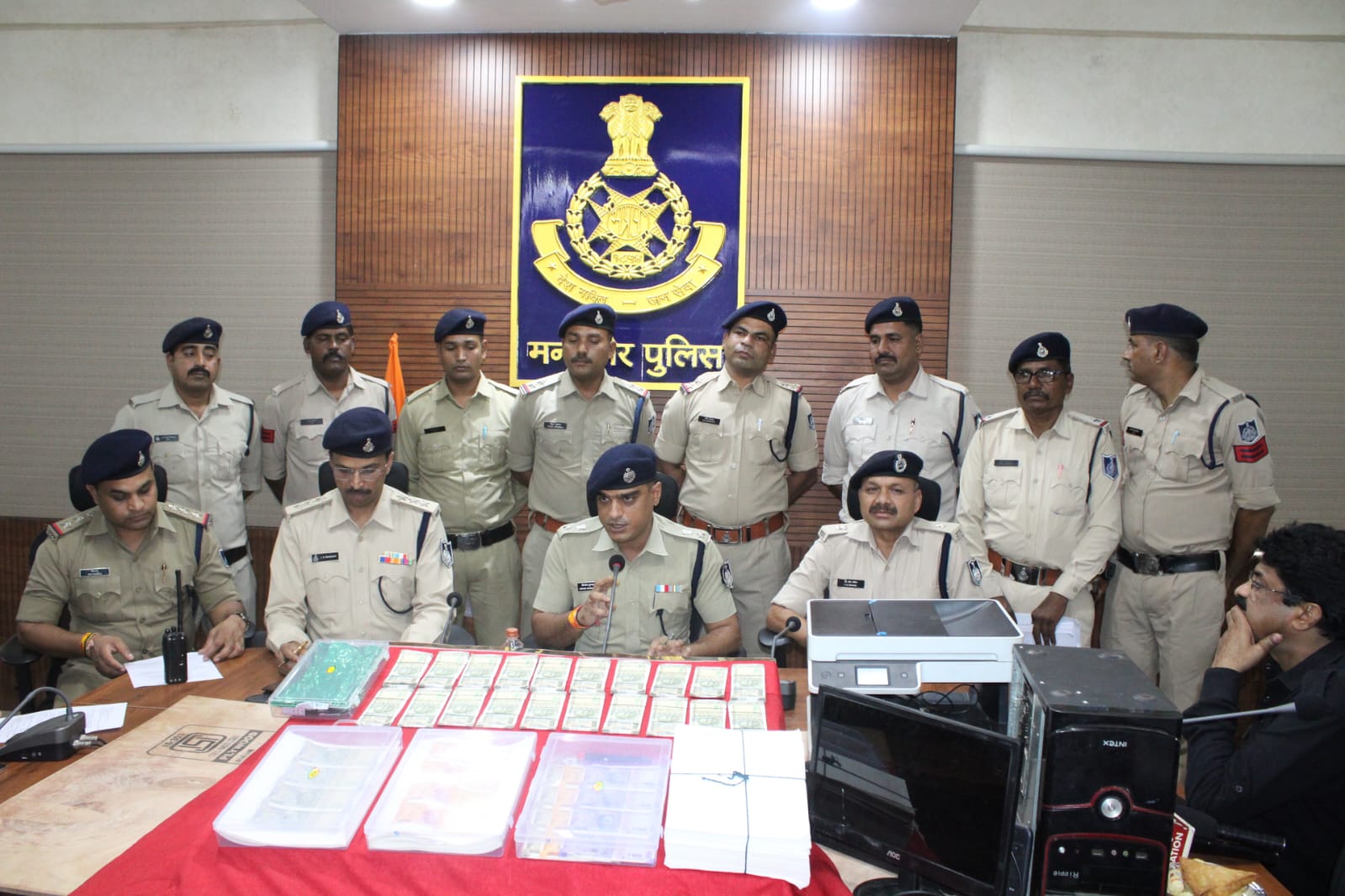 WhatsApp Image 2025-11-03 at 17.20.09