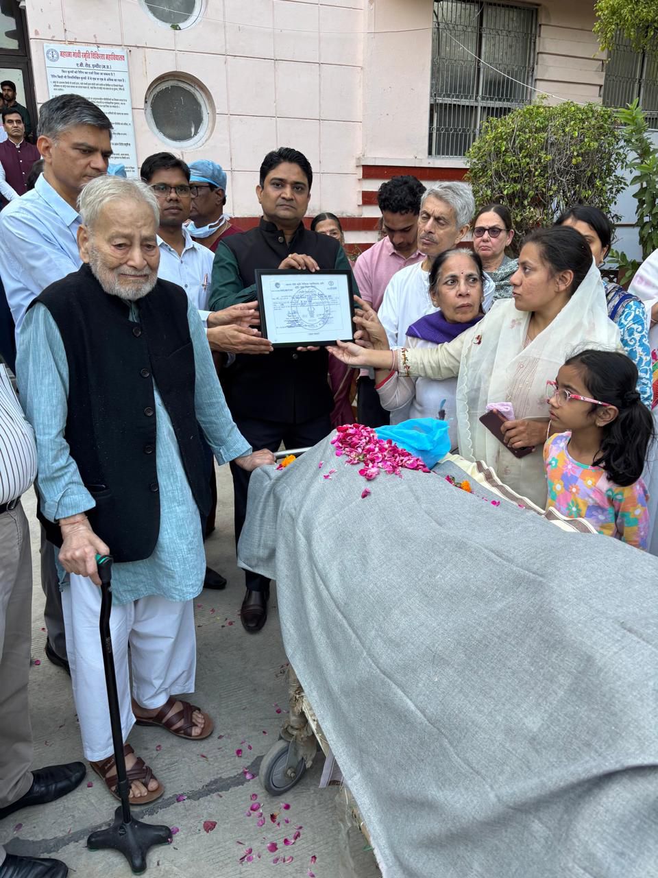 WhatsApp Image 2025 11 12 at 19.34.30