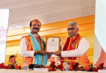 MANIT संस्थान को गौरवान्वित करने के लिए DGP कैलाश मकवाणा विशिष्ट पूर्व छात्र पुरस्कार से सम्मानित