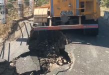 गाड़ी पार करते समय नेशनल हाईवे के छोटे पुल का हिस्सा धंसा, ट्रैफिक डायवर्ट