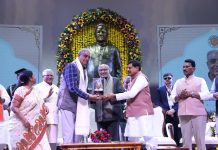 उपराष्ट्रपति, राज्यपाल एवं मुख्यमंत्री ने इंदौर में 4 विद्वानों को ‘अटल अलंकरण’ से किया सम्मानित,पूर्व प्रधानमंत्री स्व. श्री अटल बिहारी वाजपेयी की 100वीं जन्म जयंती पर ‘शून्य से शतक’ कार्यक्रम सम्पन्न