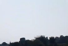 ब्रेक की जगह एक्सीलेटर पर पांव पड़ने से कार तालाब में गिरी, कार चलाना सीखना पड़ सकता था महंगा!