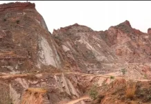 खनन माफिया खतरनाक है… सेंध लगाकर पूरी अरावली को लील जाएगा…!