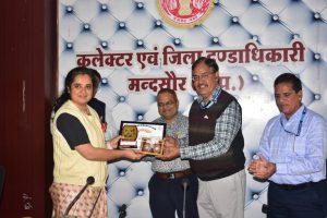 WhatsApp Image 2025 12 01 at 18.19.07