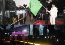 मुख्यमंत्री ने पन्ना नेशनल पार्क में 10 नई कैंटर बसों को दिखाई हरी झंडी,अब एक साथ 19 पर्यटक ले सकेंगे जंगल सफारी का आनंद