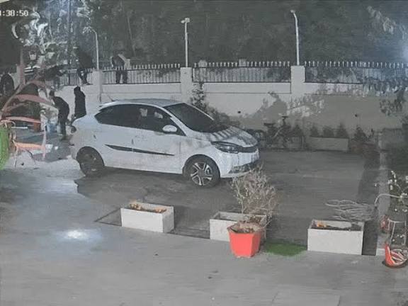 images - 2025-12-30T095406.096