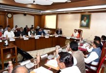 MP Cabinet Decisions: बुरहानपुर जिले की सिंचाई परियोजनाओं के लिए 2,598 करोड़ रूपये की स्वीकृति,ग्रामीण सड़कों का नवीनीकरण एवं उन्नयन के लिए 10 हजार 196 करोड़ रुपये की स्वीकृति