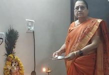 In Loving Memory: माँ चली गयी… पर क्या सचमुच चली गयी?