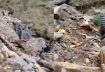 जम्मू-कश्मीर के डोडा में सेना की गाड़ी खाई में गिरी, 10 जवान शहीद, 10 घायल