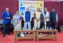 साहित्यकार डॉ. मनीष दवे की दो पुस्तकों का विमोचन हुआ