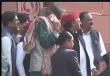 जीवनरक्षक सर्वोत्तम संदेश : एक फोन कॉल, एक सीढ़ी, एक चूक – मृत्यु का द्वार!