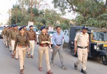 Flag March : त्योहारों से पहले रतलाम पुलिस अलर्ट, आदतन गुंडे-बदमाशों पर कड़ी निगरानी, निकाला फ्लैग मार्च!