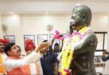 मुख्यमंत्री डॉ. यादव ने अमर शहीद चंद्रशेखर आज़ाद की 95वीं पुण्य तिथि पर किया नमन, आज़ाद कुटिया पहुँचकर अमर शहीद की प्रतिमा पर किया माल्यार्पण