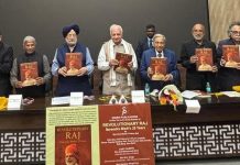 आलोक मेहता की कॉफी-टेबल बुक रेवलूशनेरी राज का नई दिल्ली में भव्य लोकार्पण