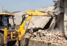 त्योहारों में व्यस्त पुलिस: अप्रैल से राजधानी में फिर चलेगा जिला प्रशासन का बुलडोजर