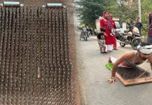 नुकीली कीलों पर लेटकर खाटूश्यामजी धाम की यात्रा!