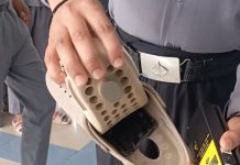 MBBS छात्र की ‘स्मार्ट’ चोरी पकड़ी गई, चप्पल में मोबाइल छिपाकर पहुंचा था परीक्षा देने