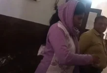 Viral Video: Corruption -एरियर के बदले रिटायर कर्मचारी से 45000 की रिश्वत; Video वायरल