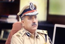 ADG राजा बाबू सिंह के घर के बाहर उत्पात मचाने वाले बदमाश गिरफ्तार, आपसी विवाद में उलझ रहे थे