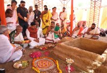 मुख्यमंत्री डॉ यादव ने ओंकारेश्वर में पंच दिवसीय प्रकटोत्सव का किया शुभारम्भ,जगद्गुरु शंकराचार्य स्वामी श्री सदानंद सरस्वती के संग ‘एकात्म पर्व’ में पहुँचे