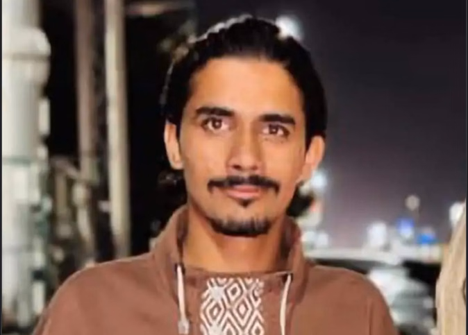 इंदौर पुलिस ने पहचान छिपाकर और खुद को राहुल बताकर एक छात्रा को प्रेम जाल में फंसाने वाले अब्दुल अजीज पठान को गिरफ्तार किया है