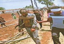 video : विदिशा के मोहनपुर खुर्द गांव में प्रेम प्रसंग के शक में युवक से बर्बरता : मुंडन कर जूते की माला पहनाई,जुलूस निकाला!