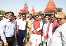 उज्जैन के नागरिक मार्ग चौड़ीकरण कार्यों में सहयोग कर देश के लिए बन रहे मिसाल -मुख्यमंत्री डॉ यादव ने राम घाट कार्य का किया निरीक्षण