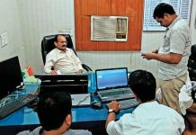 लोकायुक्त टीम मंदसौर CMHO ऑफिस में नर्सिंग कॉलेज सहित अन्य वित्तीय अनियमितताओं की जांच हेतु पहुंची