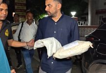 स्पीड पोस्ट से अवैध अफ़ीम विदेश भेजने की कोशिश- सजगता से पार्सल नारकोटिक्स के कब्जे में, आरोपी की तलाश जारी