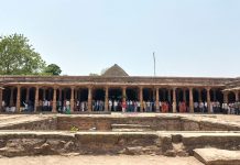 Dhar Bhojshala Friday: 721 साल बाद भोजशाला में महाआरती और पूजा सम्पन्न, मुस्लिम समाज ने घरों में काली पट्टी बांधकर अता की जुमे की नमाज़’