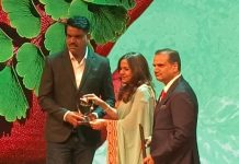 देवास जिले की ग्राम पंचायत ननासा ने जीता 13th अर्थ केयर अवार्ड