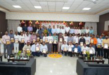 Railway Service Award : 42 रेल कर्मचारियों को रेल सेवा पुरस्कार से नवाजा!