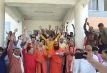 Memorandum Submitted to Free Ancient Temple : रतलाम के प्राचीन श्रीकृष्ण मंदिर को मुक्त कराने की मांग, संतों- श्रद्धालुओं ने सौंपा ज्ञापन!