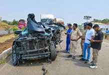 Tragic Road Accident: लेह-लद्दाख यात्रा पर निकले क्रिकेटर और रेस्टोरेंट कारोबारी की दर्दनाक मौत, हाईवे पर कार के उड़े परखच्चे